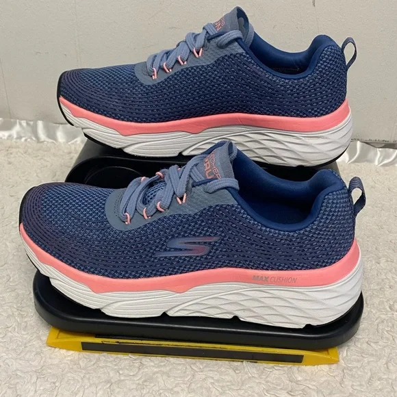 Skechers Womens Go Run Max Cushioning Elite Shoes Sneaker Size 7.5 Blue pink - Picture 2 of 12